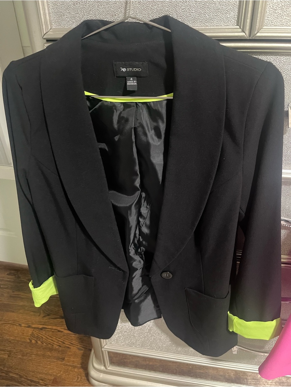 AB Studio Black Blazer with Neon Lime Trim. Beautiful & trendy. Great with jeans
